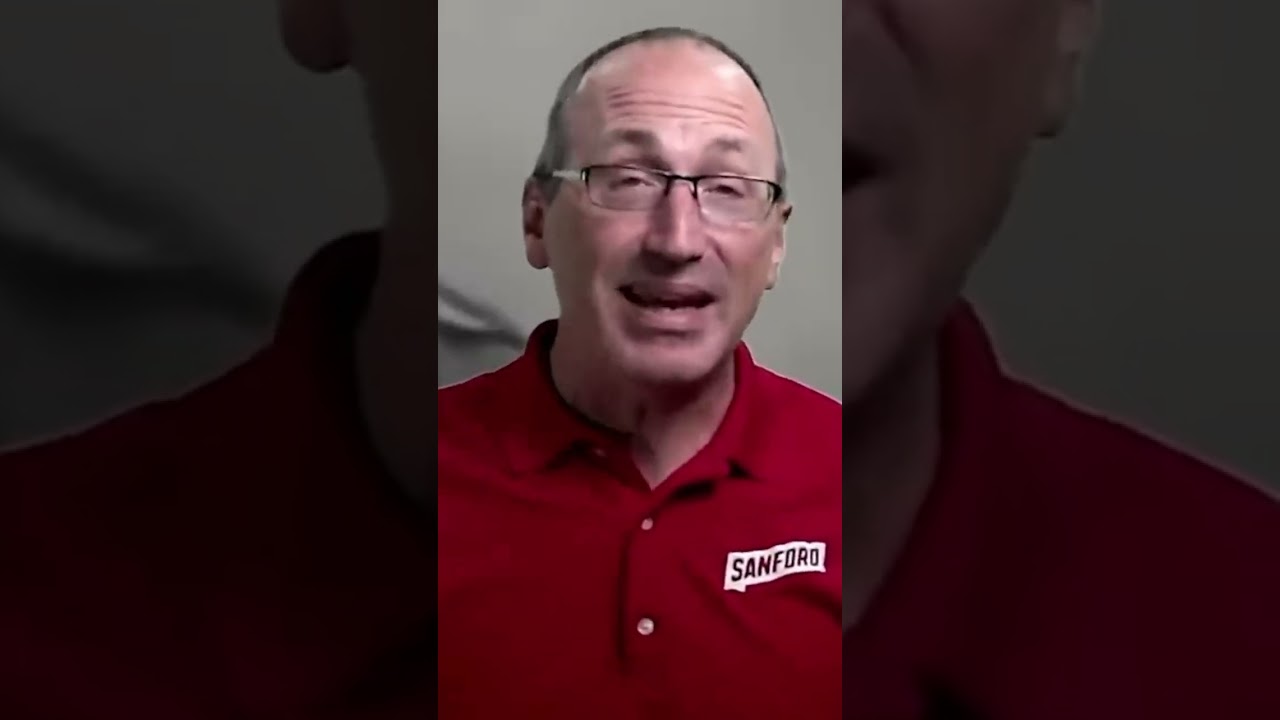 Полицейский не знает закона???