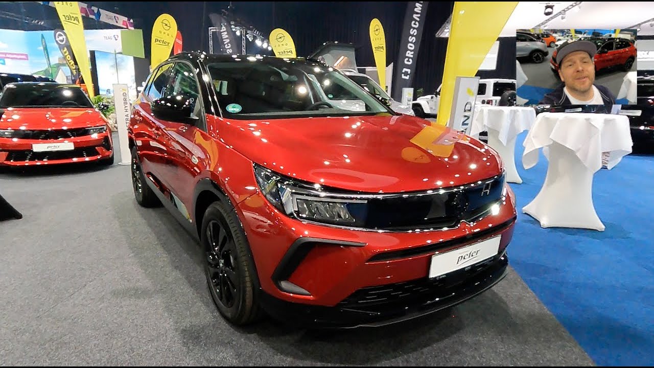 Opel Grandland GS line compact SUV sedan car model 2022 walkaround and interior K0240