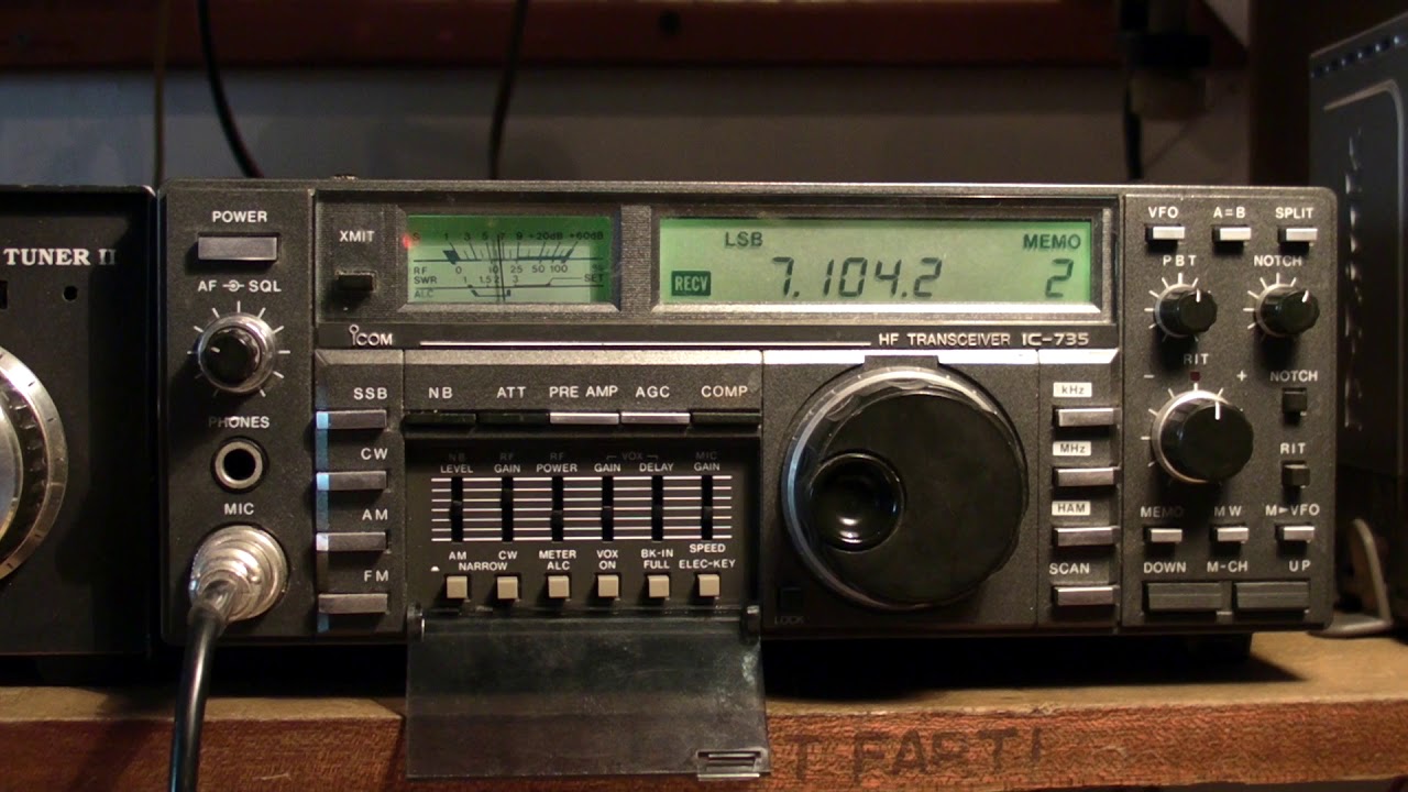 Icom ic-735