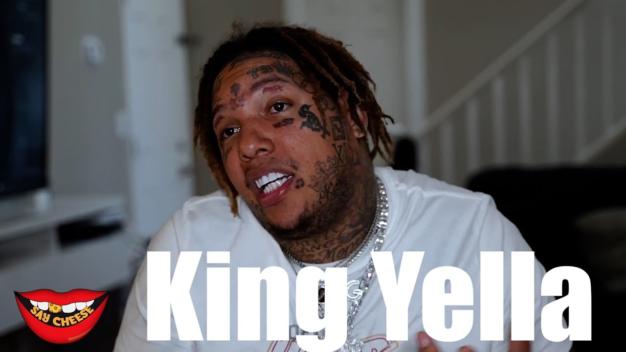 King Yella: FBG Cash taking a pic in front of King Von mural 