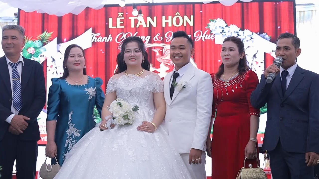 phim Cưới Hồng Huệ & Thành Chung