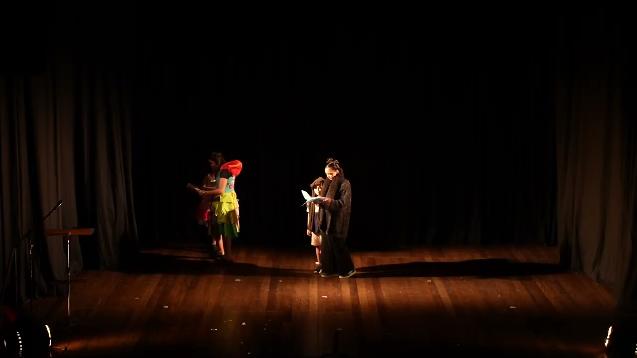 Apresentação de Teatro Juvenil (9ª Mostra LAB)
