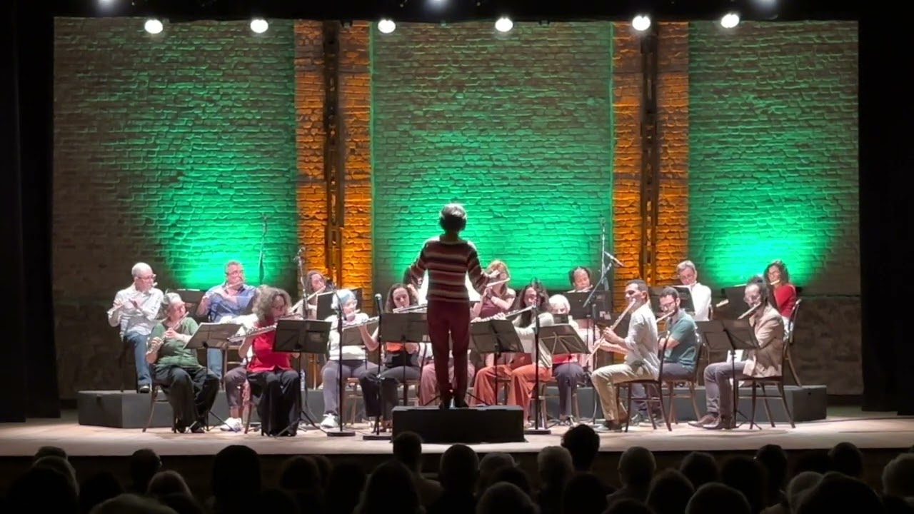 Vale da Ribeira - Orquestra de Flautas da Casa do Choro