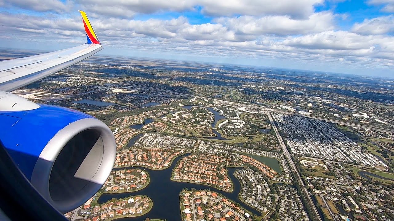 Southwest Airlines 737-800 Sunny Landing in Fort Lauderdale (FLL)