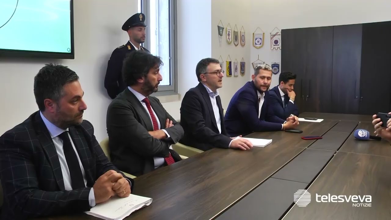 Il market dei pezzi di ricambio di auto rubate nella BAT in due autoparchi a Cerignola: 25 arresti