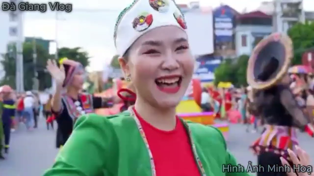 28. Lễ Hội Tôm Cá Sông Đà Phần Trưng Bày Sản Phẩm Thương Mại