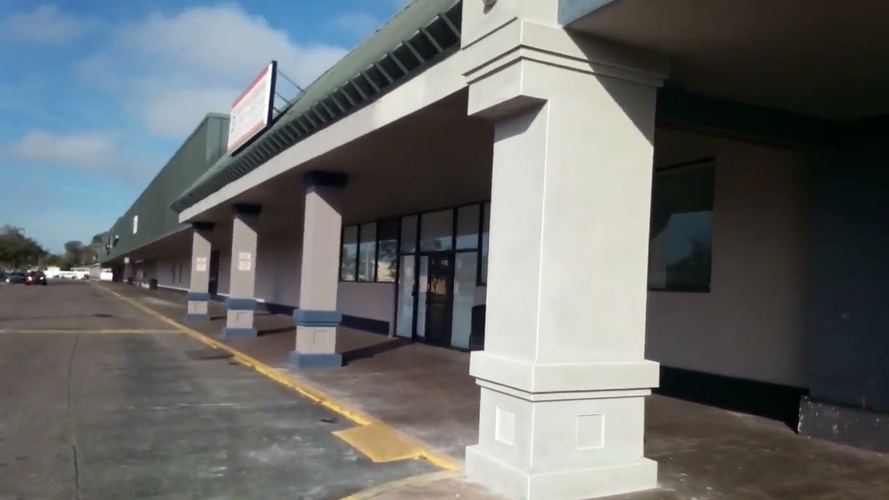 Tour of Sarasota, Florida - Key Food Plaza - 17th Street & Lockwood Ridge Road.