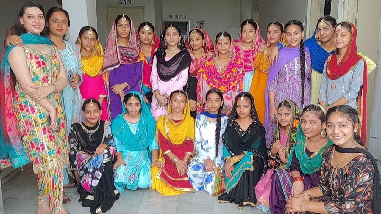Teej Celebration in Ahlcon Public School Kala Bakra 2024 || Mansi & Somiya Vlogs