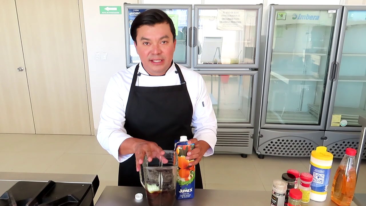 Lomo Relleno en Salsa de Ciruela Pasa