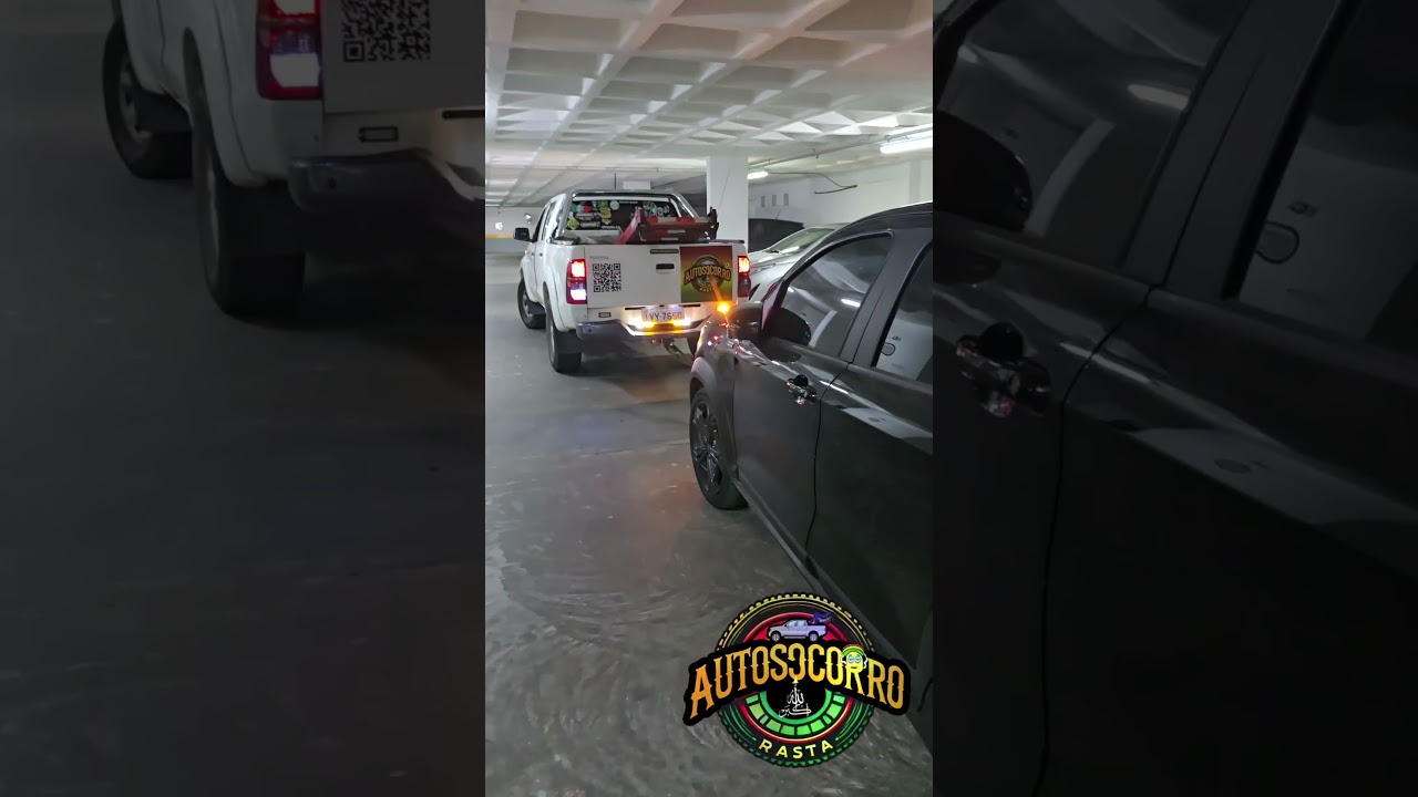 Remo&ccedil;&atilde;o de ve&iacute;culos de garagem Subsolo #guincho #autosocorro #autosocorrorasta #tow #towlife #sos