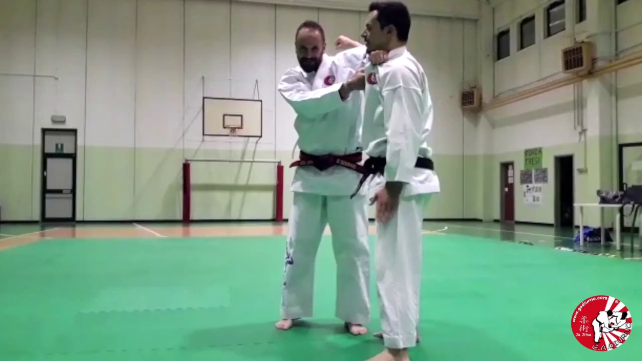 Maestro Giuseppe Diurno - Tecnica di strangolamento con proiezione - Ju Jitsu - By G.A.DIURNO