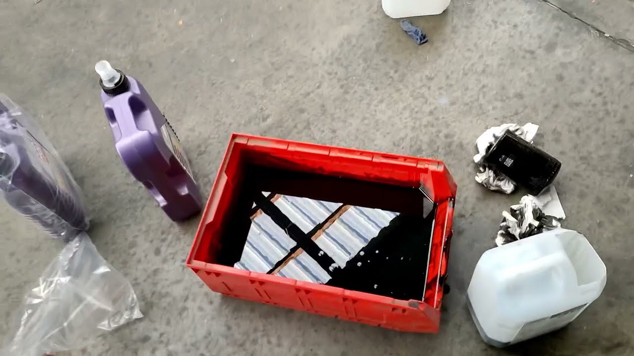 Servicing our Citroen Jumper with fresh oil and transmission oil ~ #VANLIFE in Belgium