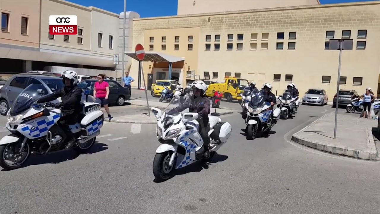 LAQGĦA KBIRA HEKK KIF SIMON SCHEMBRI ĦAREĠ  MILL-ISPTAR