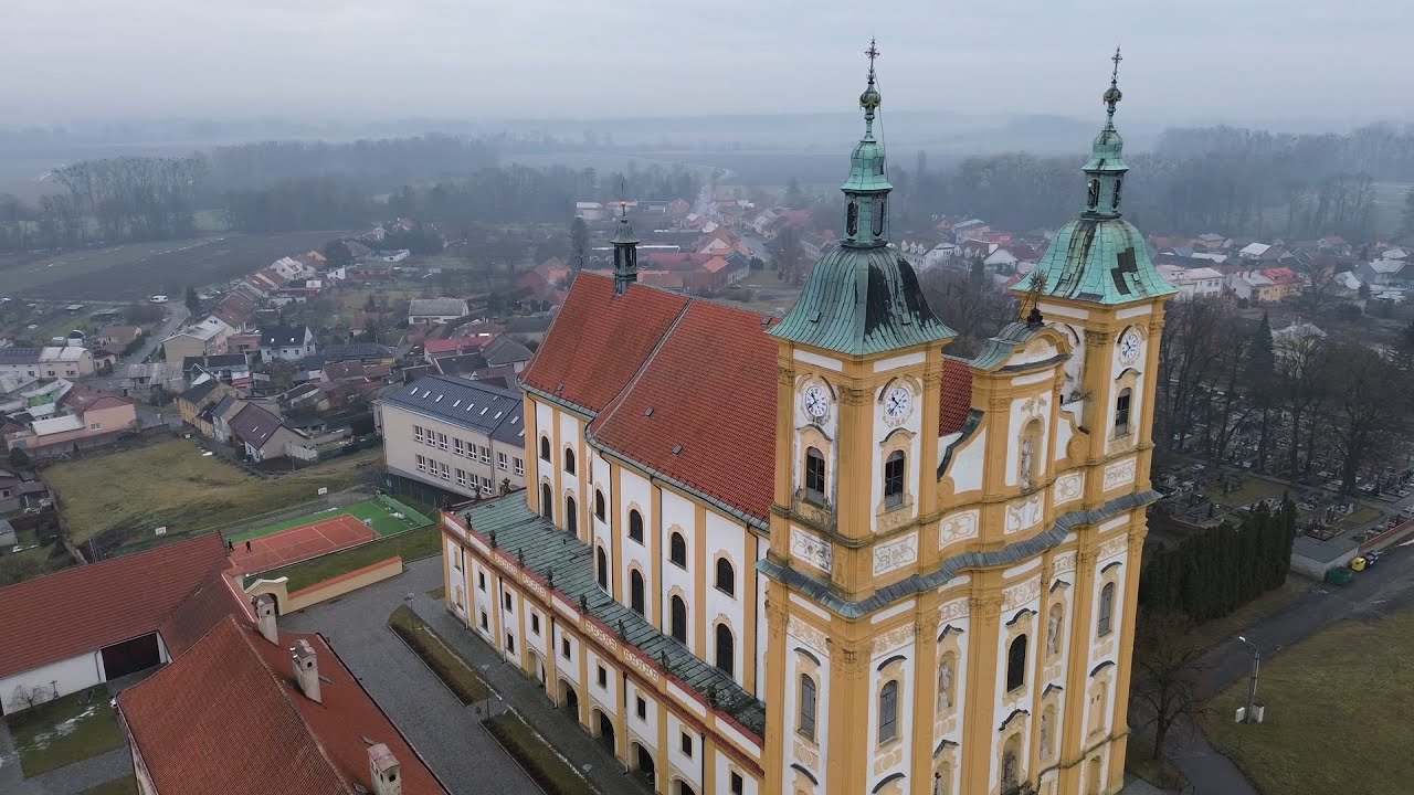 Poutní kostel v Dubu nad Moravou: sbírka Trámy pro Dub