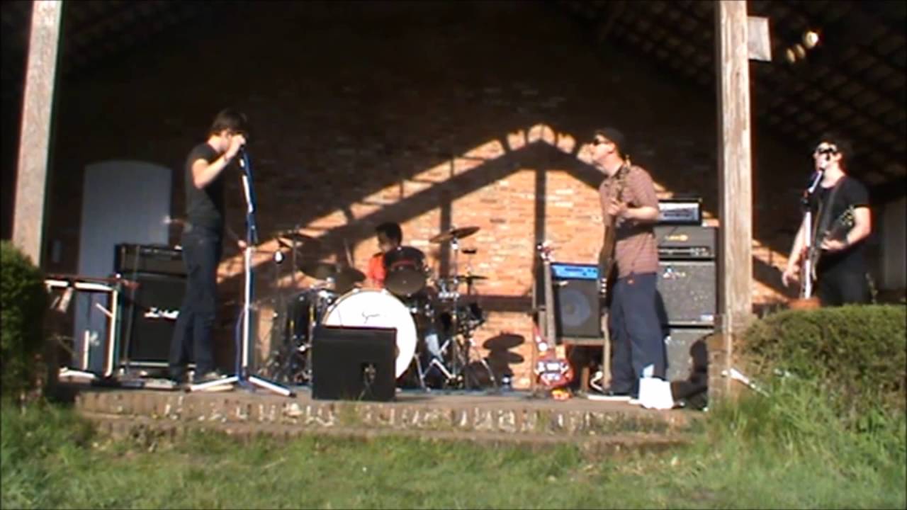 Hostile Universe- Walk My Hell (Live)