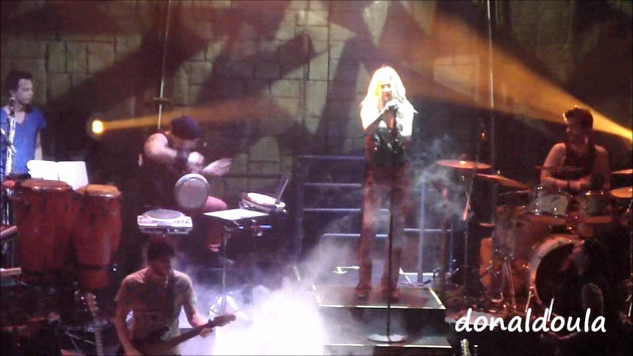 Anna Vissi - Antidoto/I put a spell on you/Travma Live at REX 13/01/2012