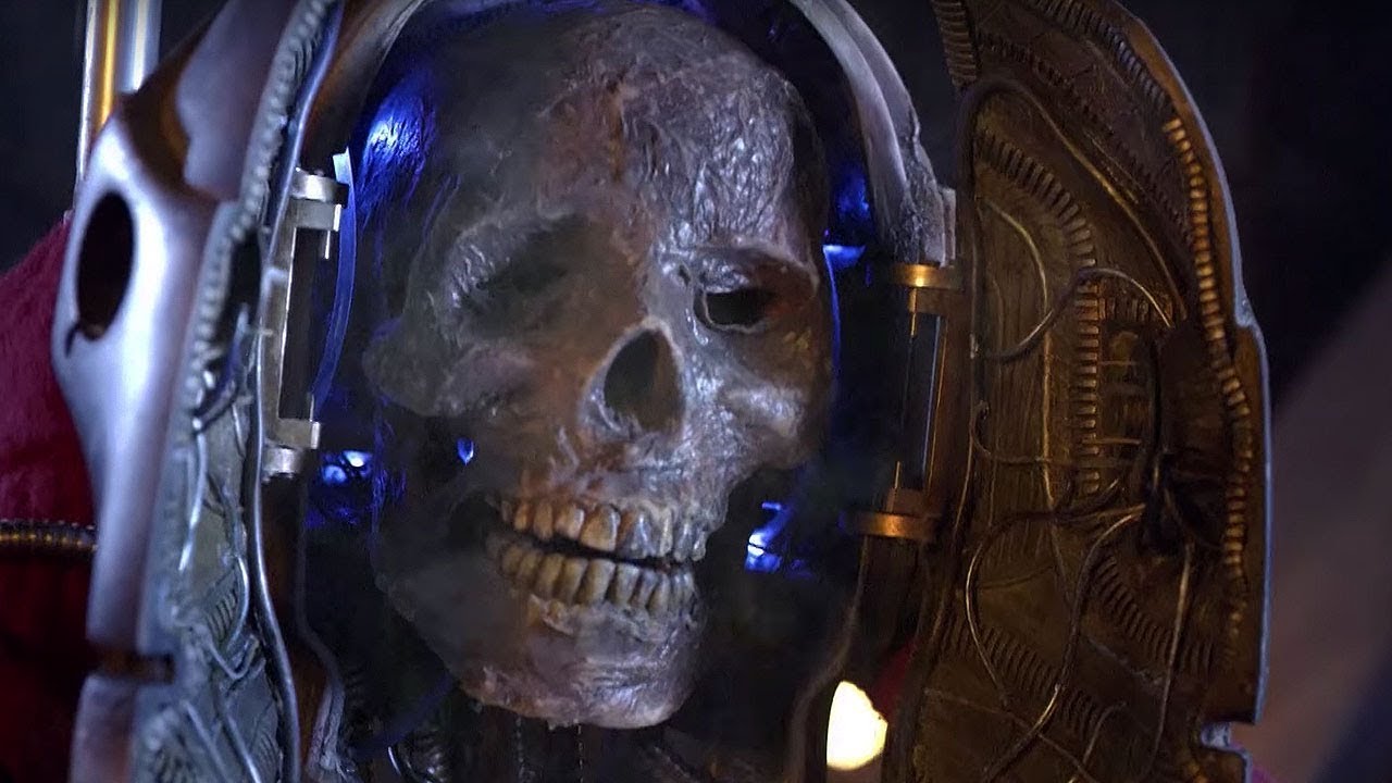 Amy Pond vs Cyberman | The Pandorica Opens | Doctor Who