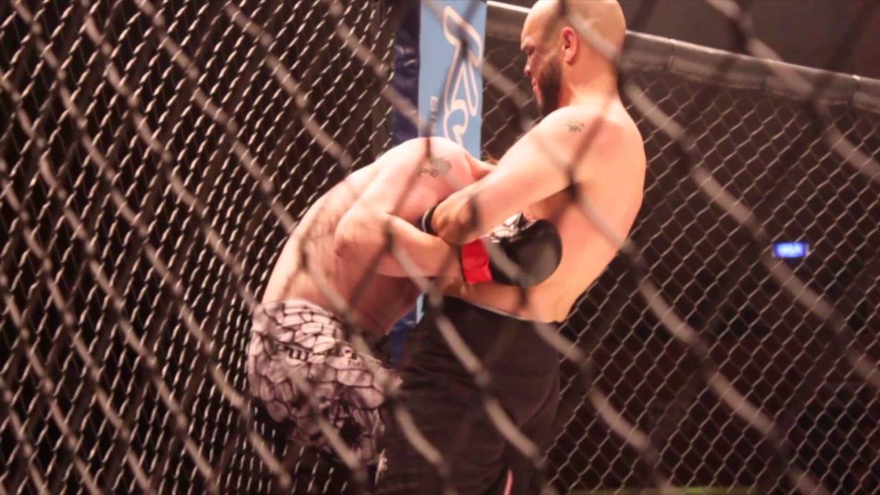 BCMMA#7 01.06.14 Junius Hurd Vs. Chris Steel - Amateur Light Heavyweight MMA Contest