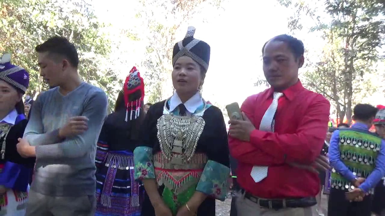 thoob ham & kiab muas hais kwv txhiaj nyob 52