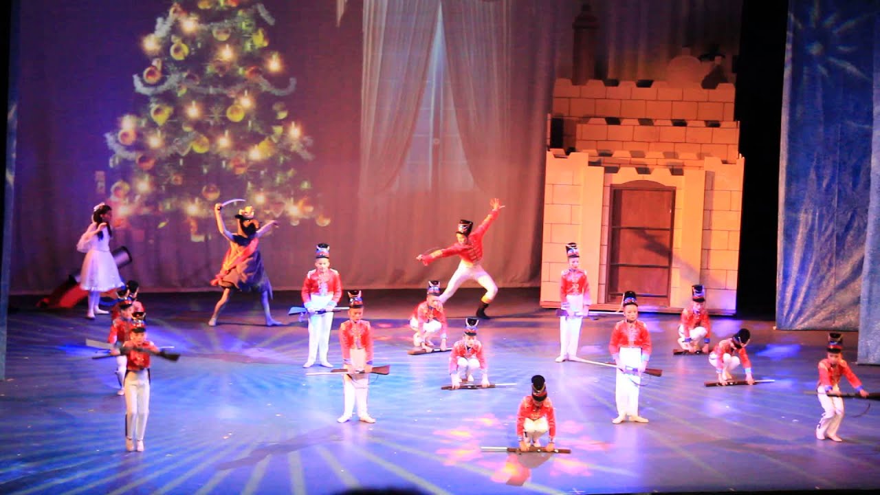 Ballet El Cascanueces - Ratones 2