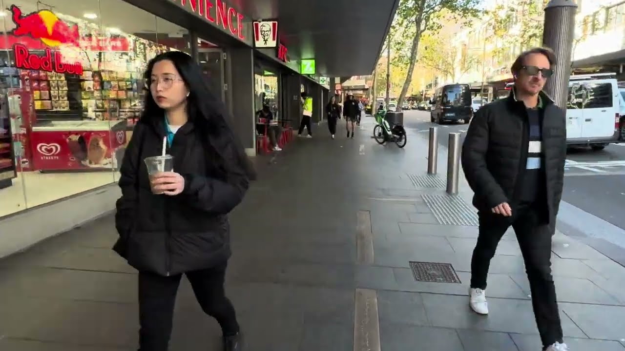 Kings Kross ~ Walking The Inner City Neighbourhood - Sydney.