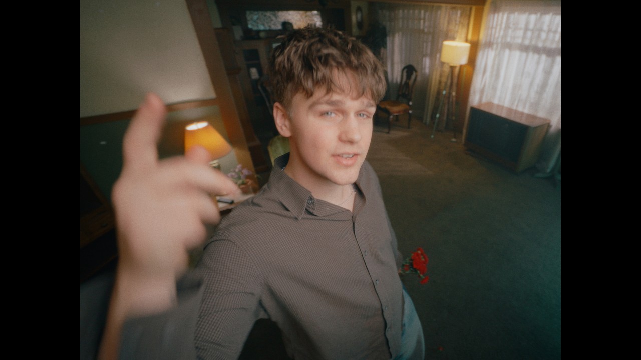Ben Ellis - holding on to nothing (visualiser)