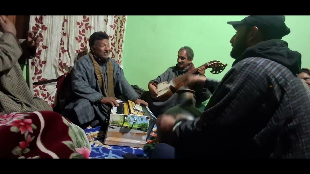 mafil Mushtaq ah panzgom singer gh mohd Mir cell no 96974 60233