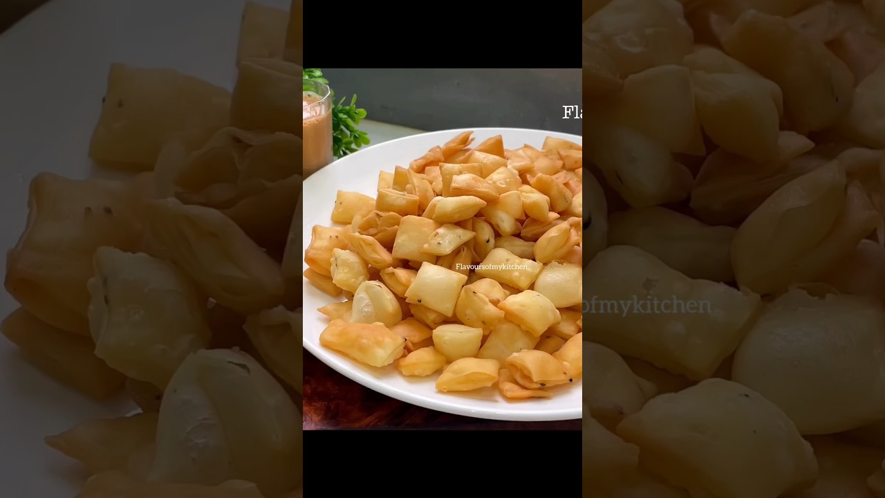 Khasta Nimki Recipe 😋😋#shorts ##KhastaNimki #NimkiRecipe #TeaTimeSnacks #IndianSnacks #CrispyNimki
