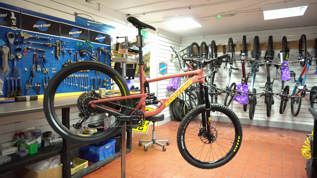 SANTA CRUZ BRONSON R ALLOY BUILD! Off Beat Bikes Dream Bikes!