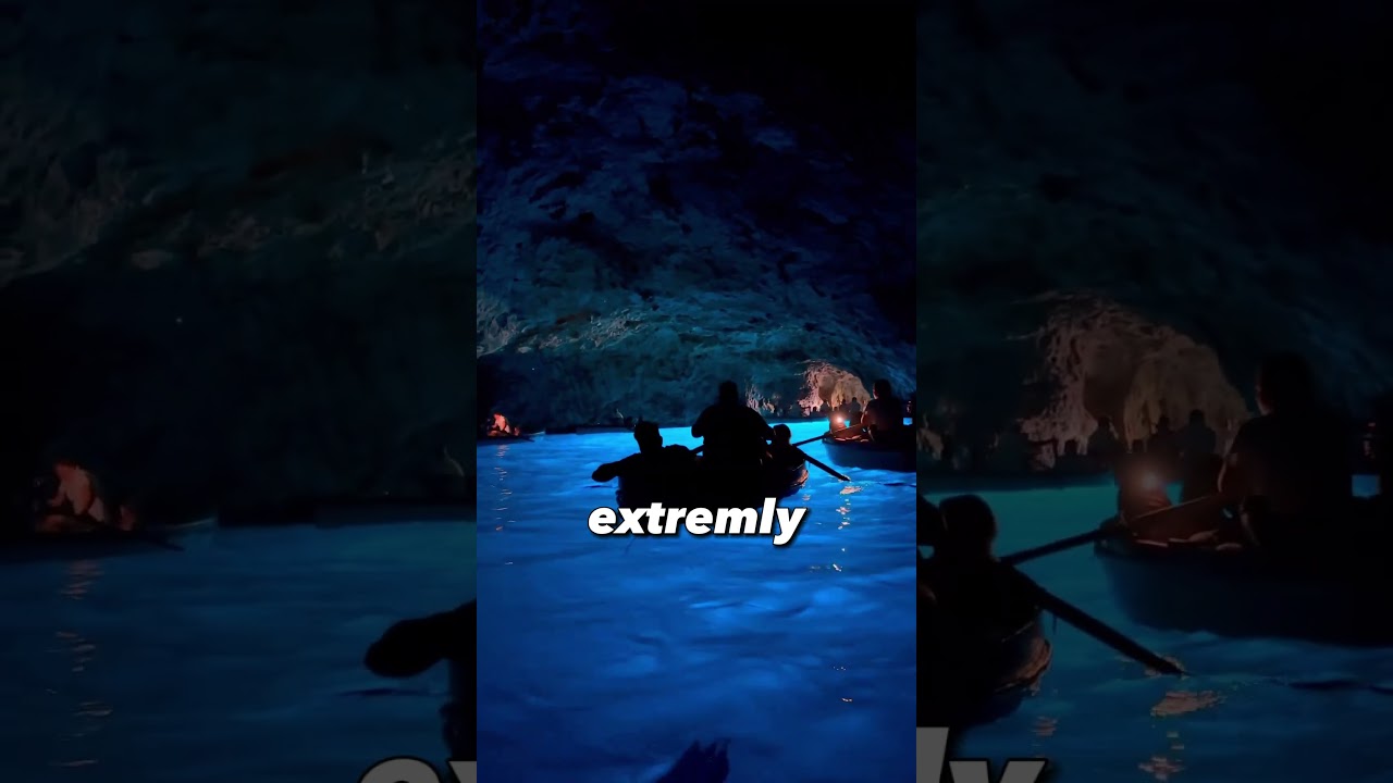 @AlexOjeda  shows the inside of the amazing Blue Grotto in Italy🇮🇹