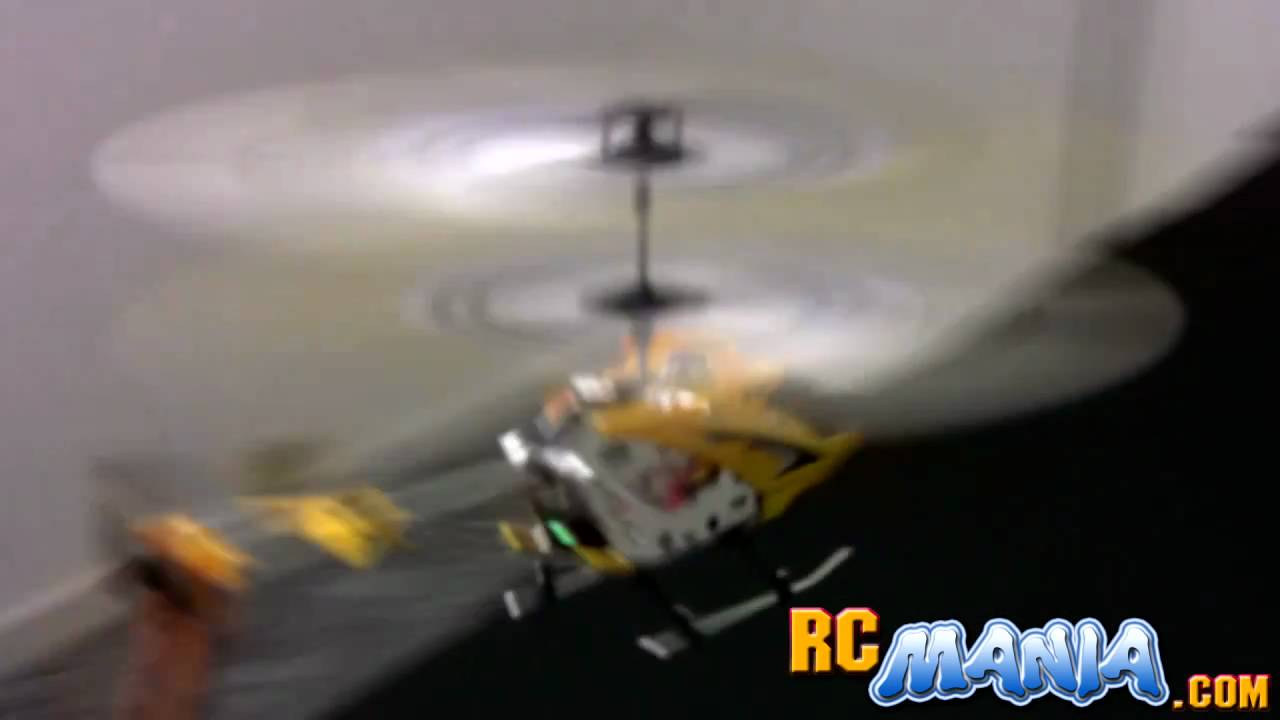 Syma S107-G indoor RC heli flight (unedited)