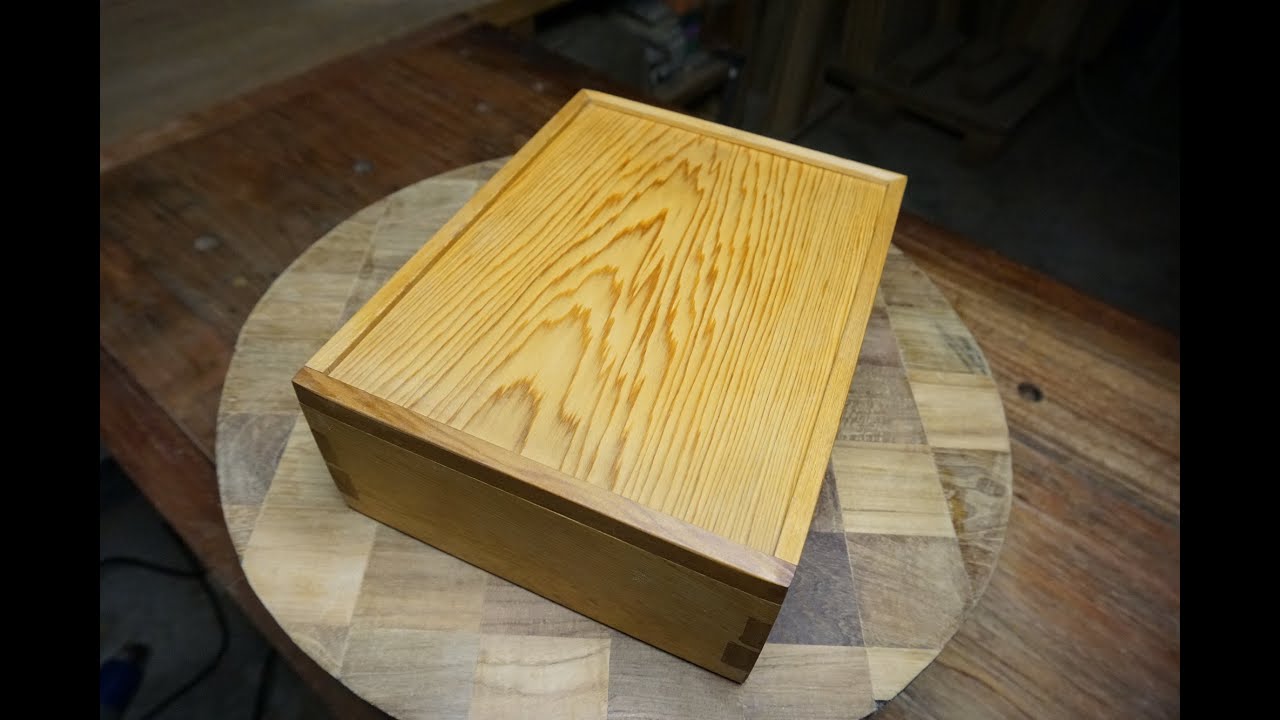 Handmade Dovetail Box (Sliding Lid).