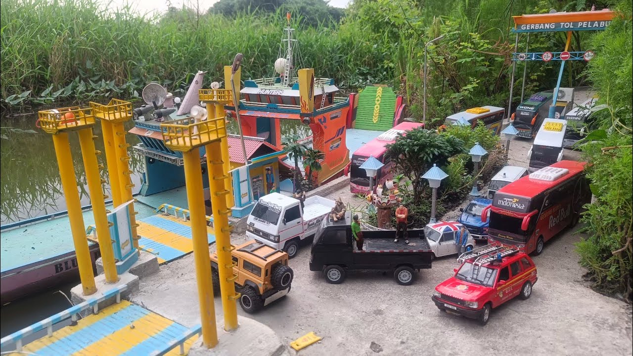 Antrian truck trailer.bus.pickup.kapal pesiar.kapal boat