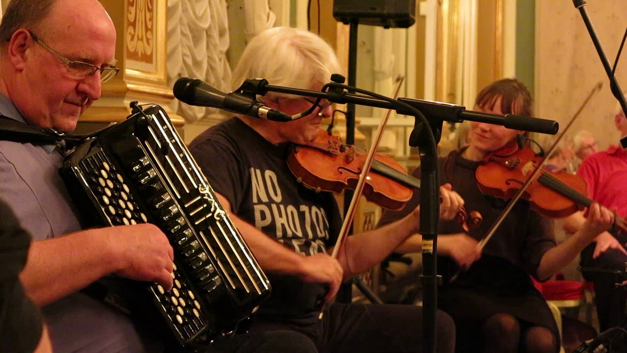 Jæ’ Sweevers + Nathasja Vosgerau -  
