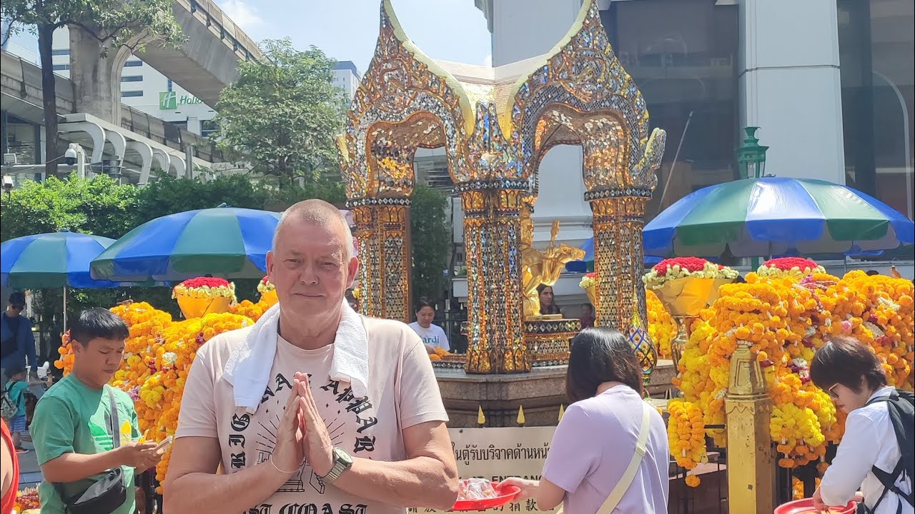 ศาลท้าวมหาพรหม เอราวัณ กราบไหว้สักการะ ความเชื่อศรัทธาของชาวไทยและต่างชาติ 🙏🏻🙏🏻🇹🇭