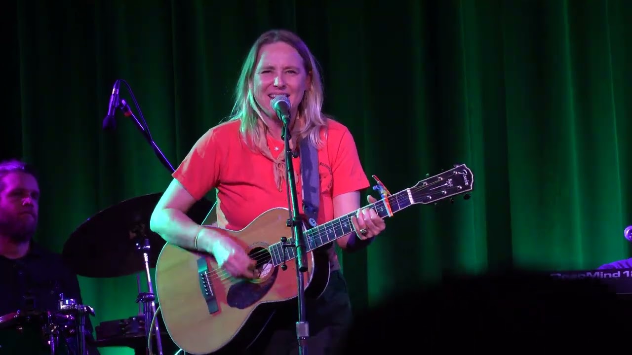 Lissie - Cuckoo, at the Parkway Theater in Minneapolis on 1/6/2024