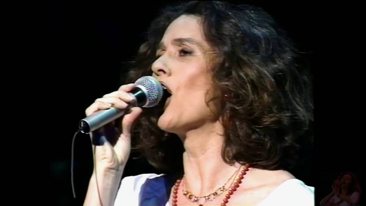 Gigliola Cinquetti : Un Giorno Dopo L'altro-Una Vita Che Scappa-Alle Porte Del Sole
