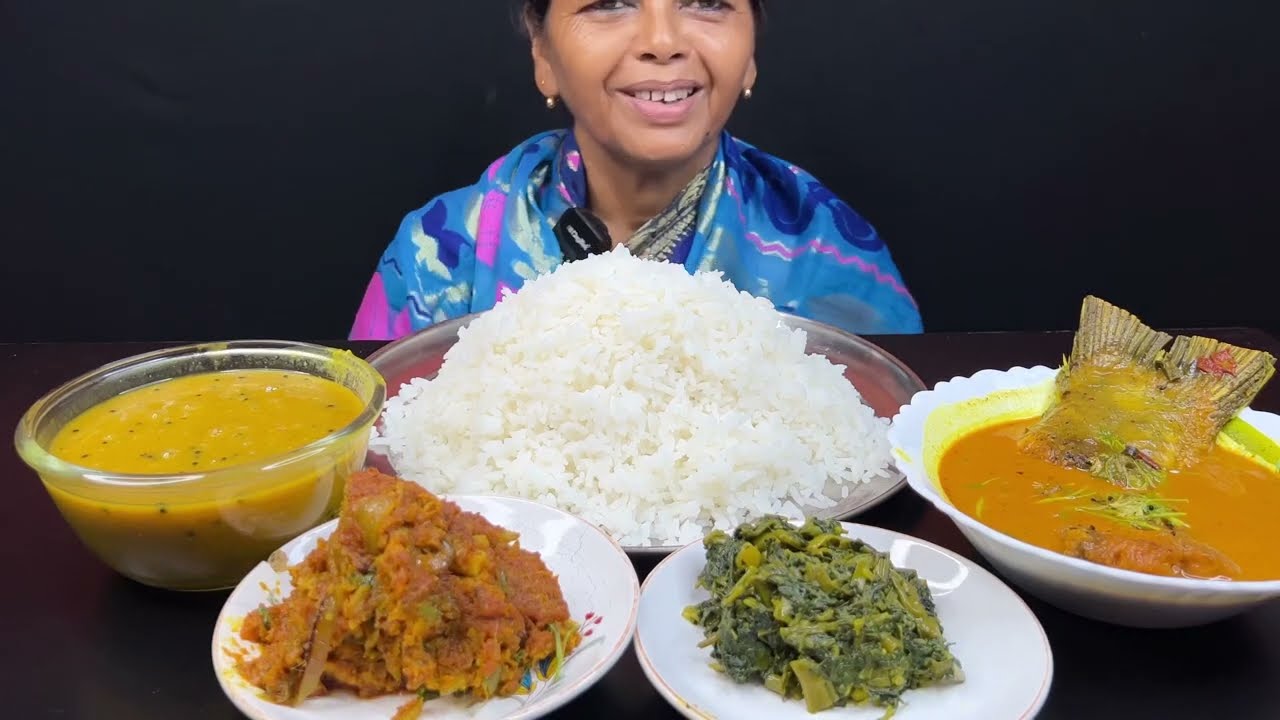 2COMFORT MENU, BIGBITES, EATING RICE WITH KOLMI SHAK VAJA, TOK DAL, LOTE JHURI, KASON PORA KATLA।।