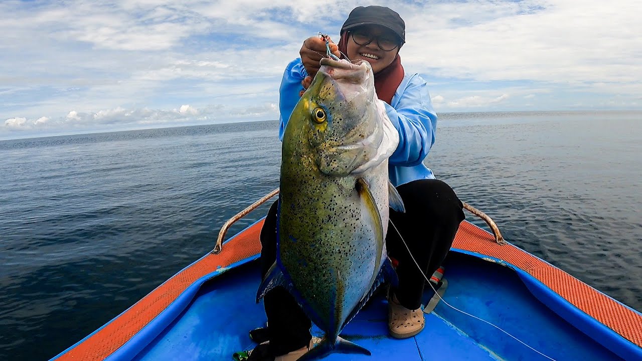 Strike JACKPOT,, Berkah Mancing Bawa ISTRI Gacor Strike Ikan Besar  !!
