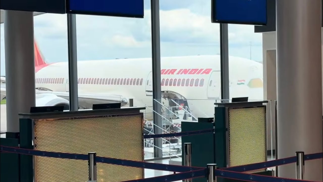 Trip Report ✈️ | AI 142 | Air India | Paris to Delhi | B787 - Dreamliner | Connecting capital cities