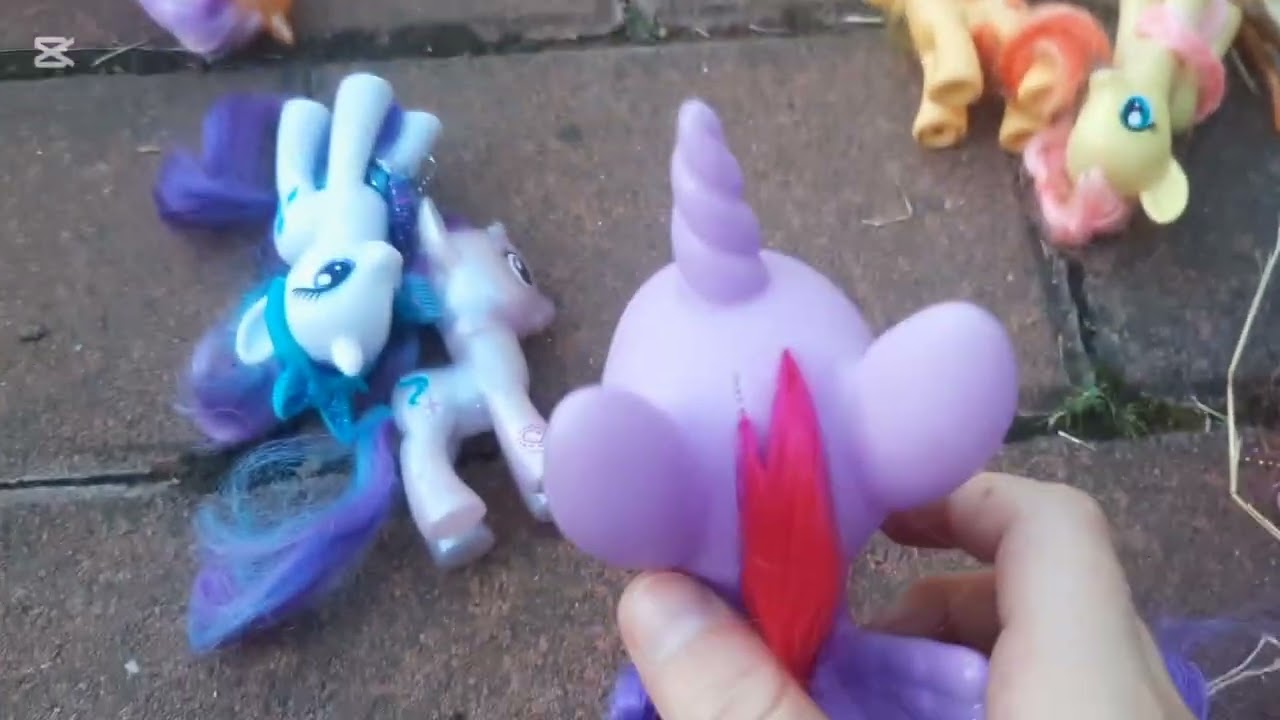 ::Tabăra de vară!🌸💕🦄//Serial//Sezonul 1//Episodul 2//Rarity este geloasă!😐