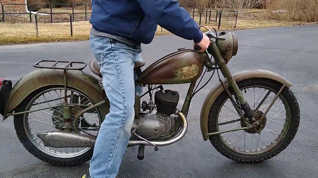 BSA Bantam D1 1953 Cold start BAT 1