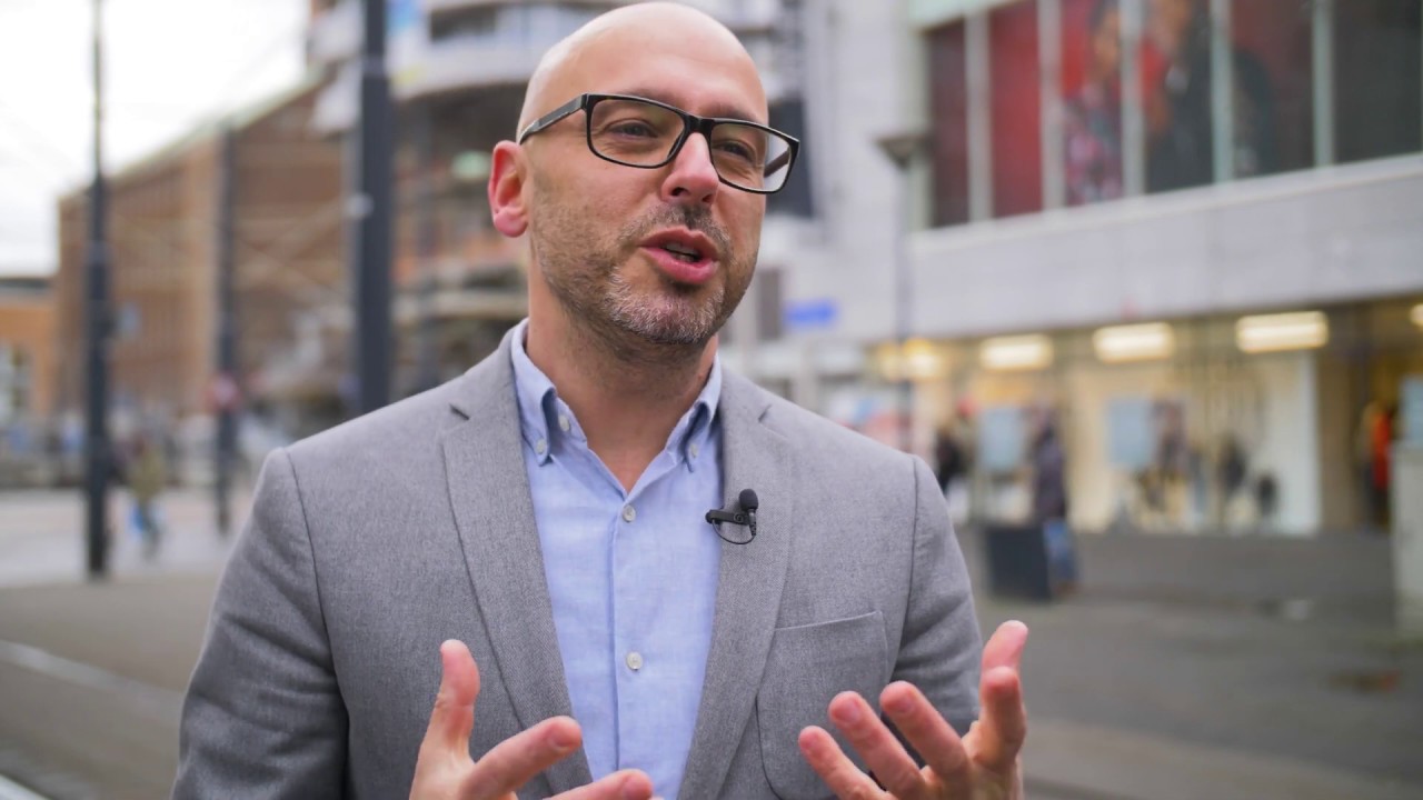 Het nieuwe gezicht aan de Coolsingel krijgt kleur met EUROLACKE.