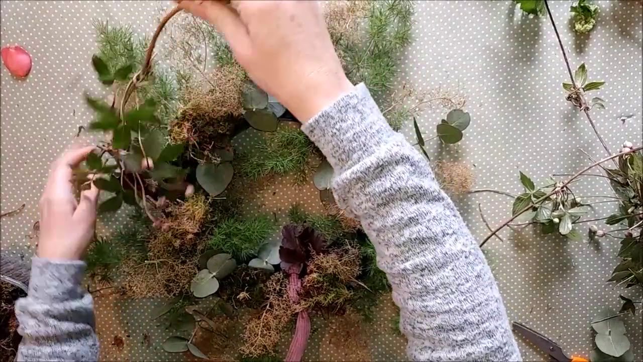 How to Make an Easter Wreath with Fresh Flowers and Foliage - DIY Tutorial