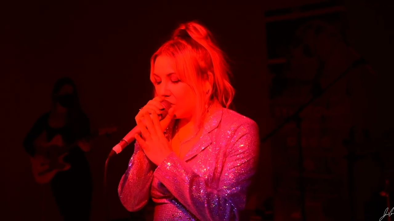 Jasmine Crowe - Can't Find Love (LIVE | BandsInTown Plus 12/16/20)