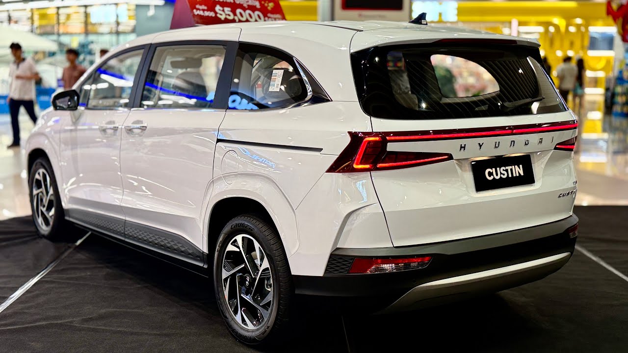 All-New 2026 Hyundai CUSTIN Luxury MPV Super Comfortable Passenger And Driver 
