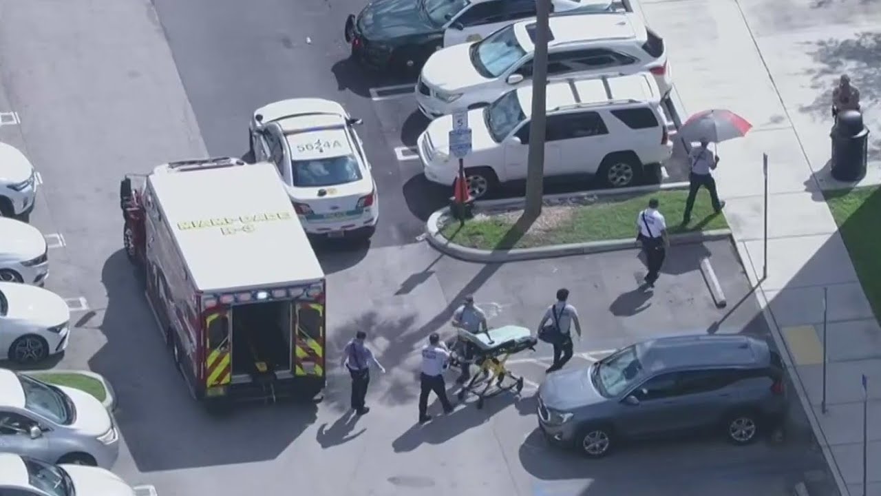 Students at Pinecrest Glades Academy hospitalized due to food brought to campus, officials say