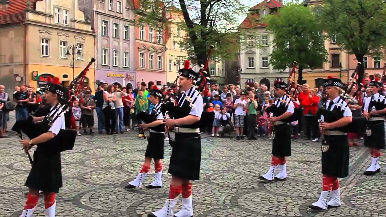 Szkocja w Kamiennej Górze. Pipes & Drums.