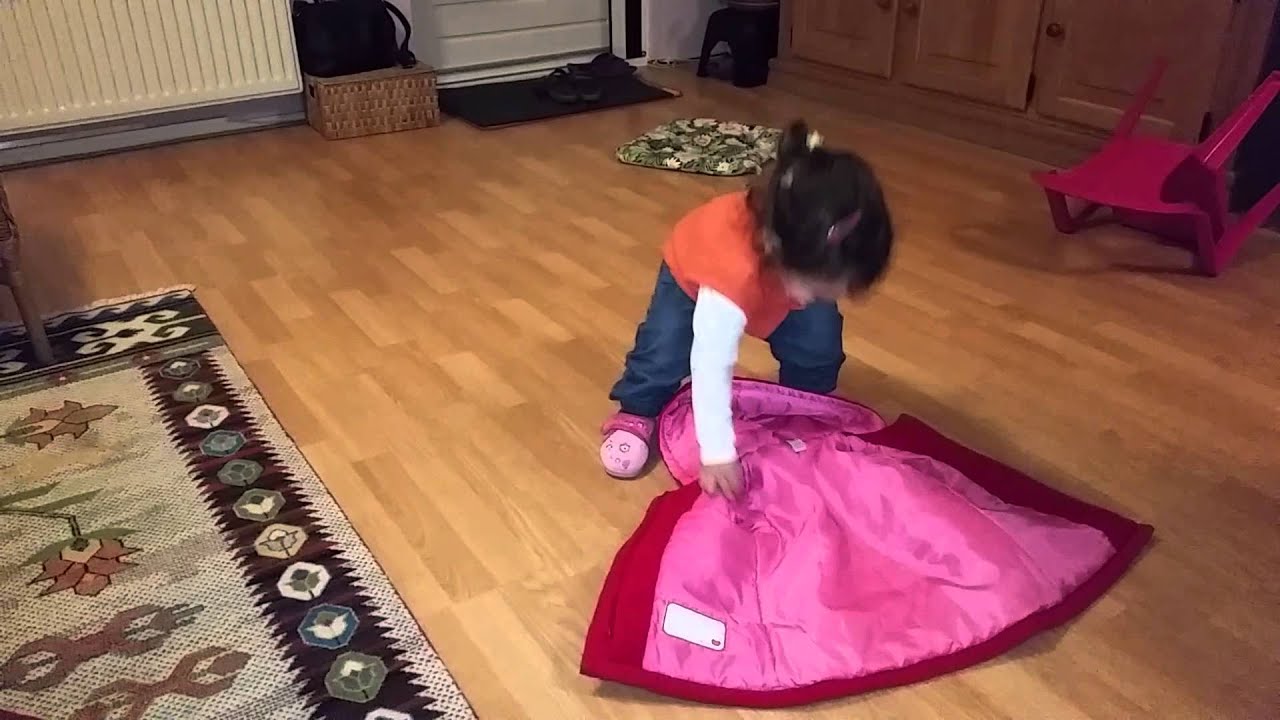Arpalik köyü Ersilya' dan pratik manto giyme