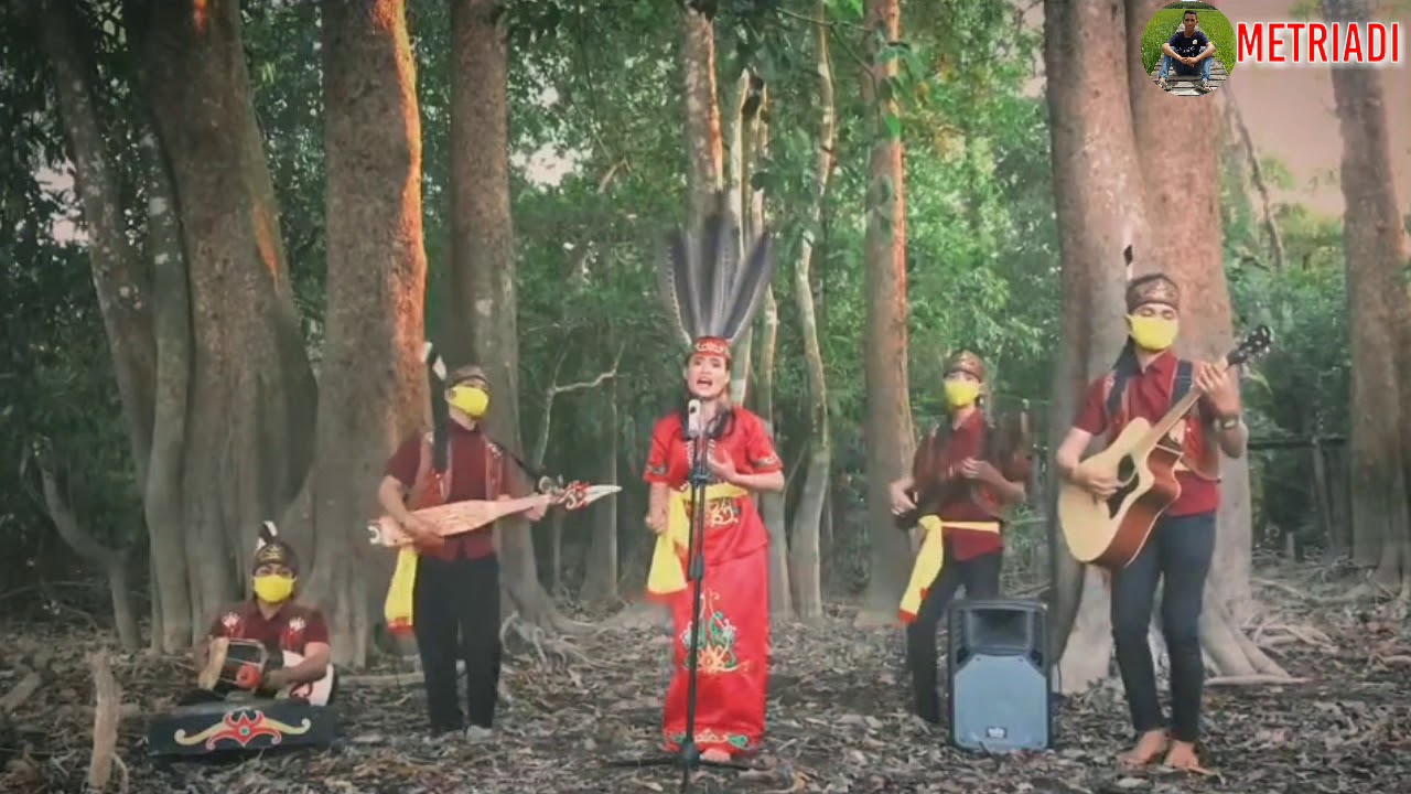 Karungut : DAD KALTENG PALAMPANG TARUNG_Vocal & Cipt : Isna Herlinda